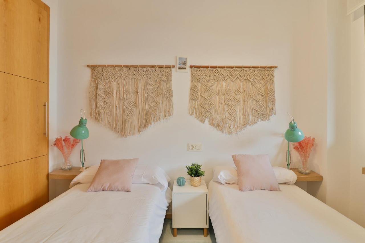 Apartmán C13 Seaside Malaga With Pool And Parking Exteriér fotografie